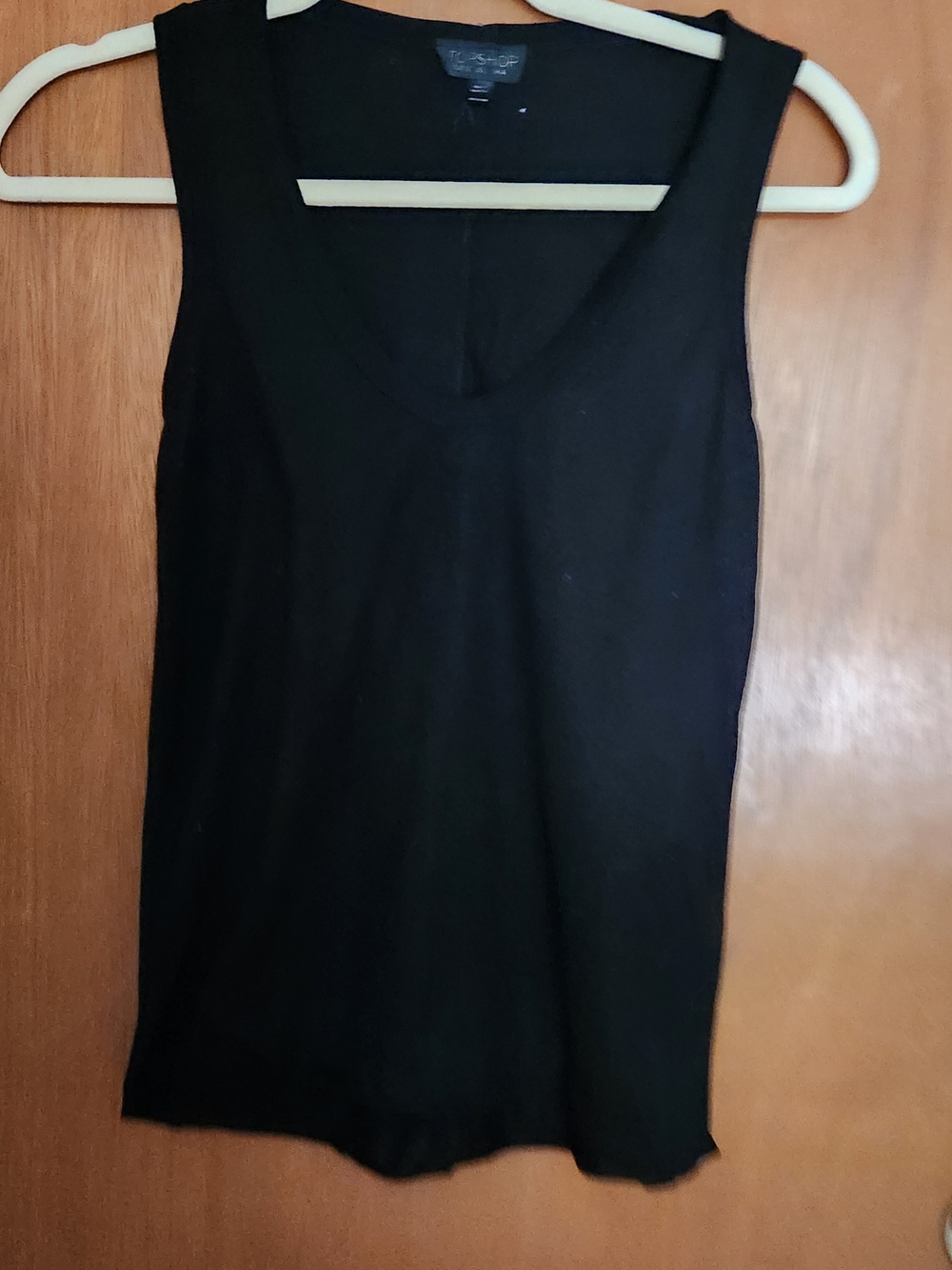 Topshop Cute Black V-Neck Sleeveless Tank Top Size 0